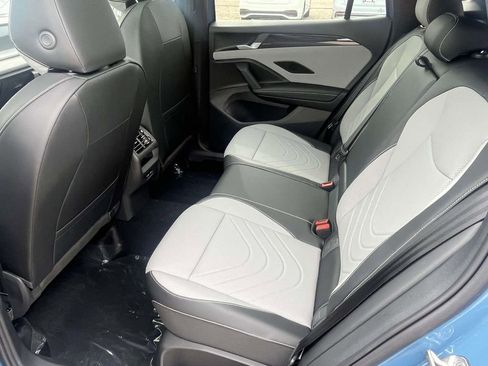 New 2026 Volkswagen Tiguan SE R-Line AWD/4WD image 9