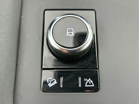 Used 2022 Land Rover Discovery HSE R-Dynamic image 26