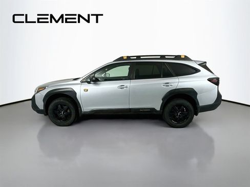 Used 2022 Subaru Outback Wilderness AWD/4WD image 6