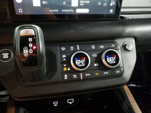 Used 2021 Land Rover Defender 110 X image 37