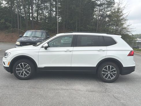 Used 2019 Volkswagen Tiguan SE image 8