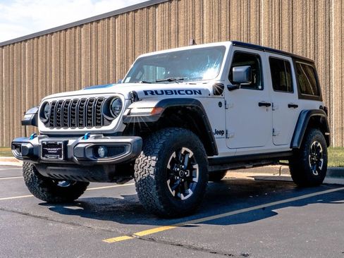 Used 2024 Jeep Wrangler Unlimited Rubicon 4xe AWD/4WD image 4