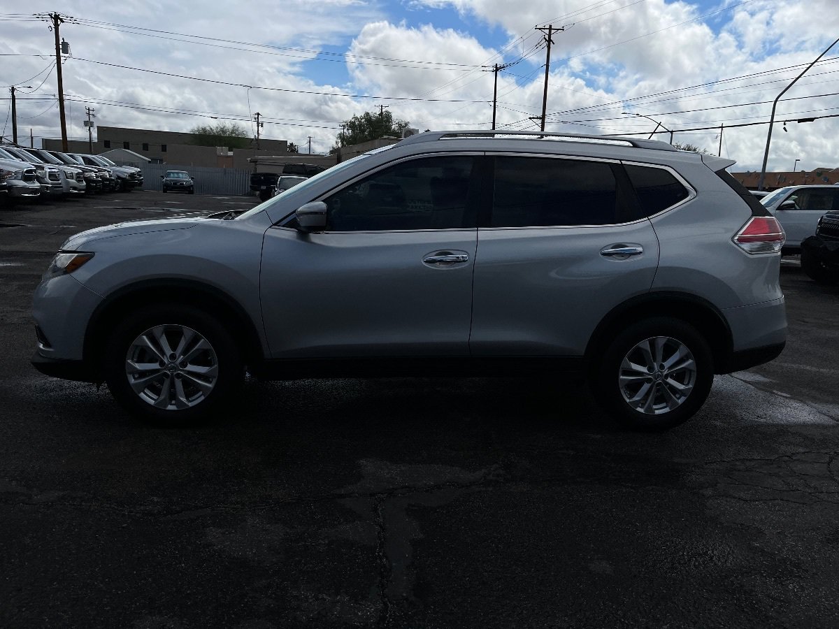 Used 2016 Nissan Rogue SV FWD image 9
