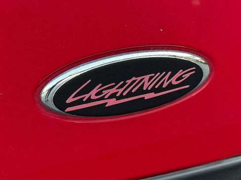 Used 2001 Ford F150 Lightning RWD image 19