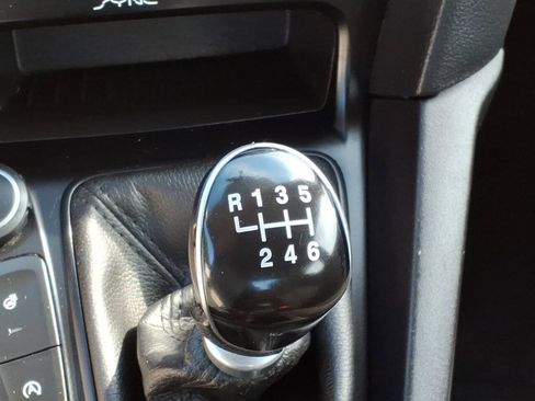 Used 2015 Ford Focus SE w/ SE Ecoboost Package FWD image 24