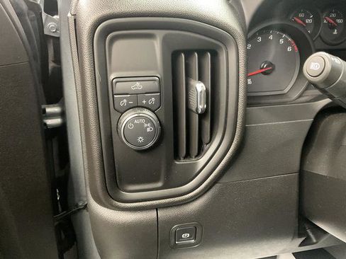 Used 2025 Chevrolet Silverado 1500 Custom w/ LPO, Dark Essentials Package RWD image 10