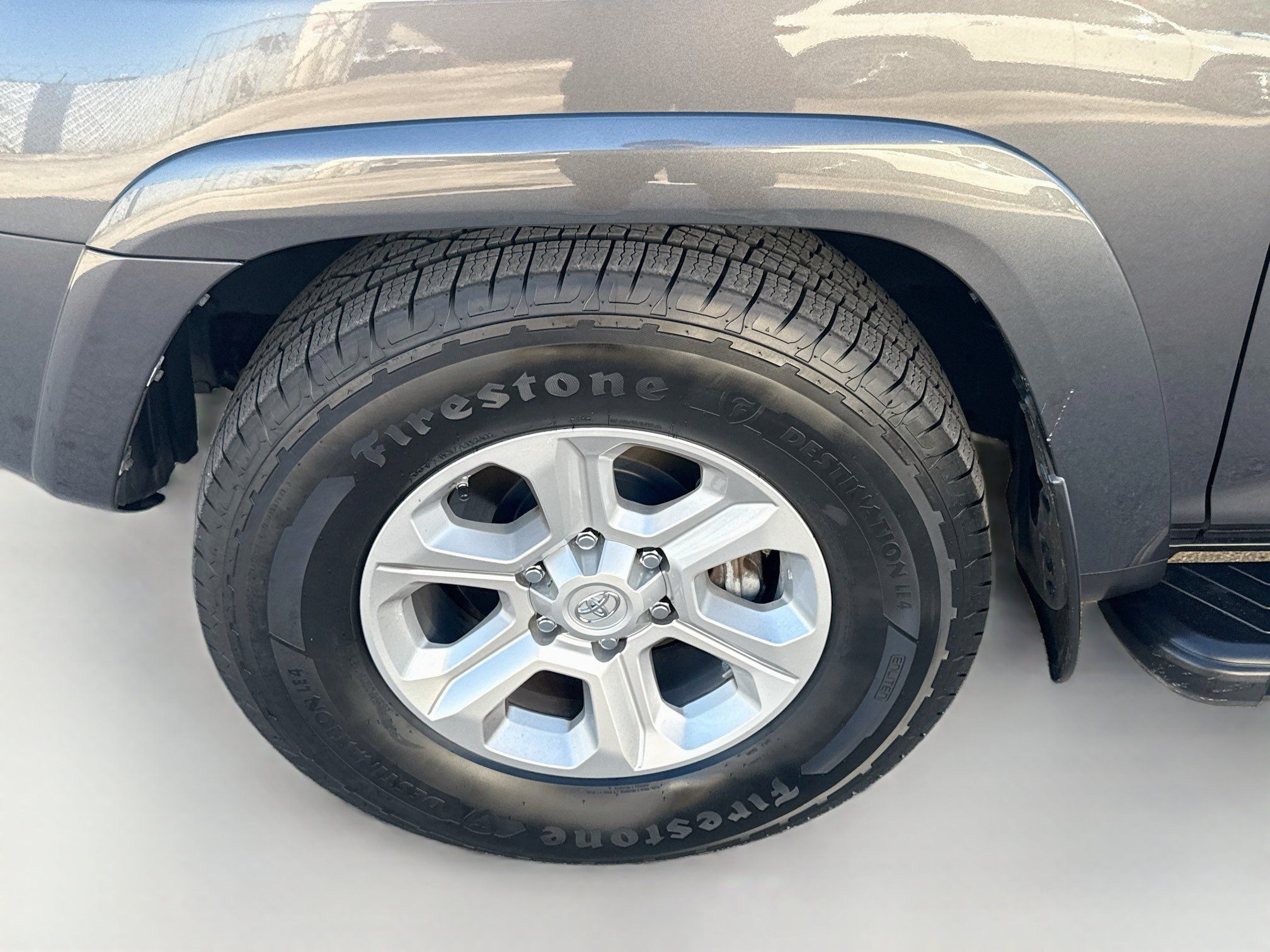 Used 2021 Toyota 4Runner SR5 Premium w/ Moonroof Package RWD image 37