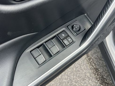 Used 2024 Toyota RAV4 XLE FWD image 15