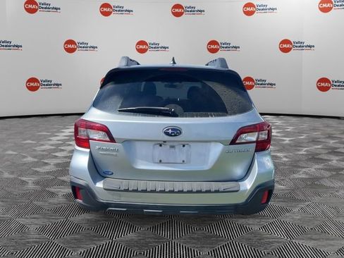 Used 2018 Subaru Outback 2.5i Premium image 3