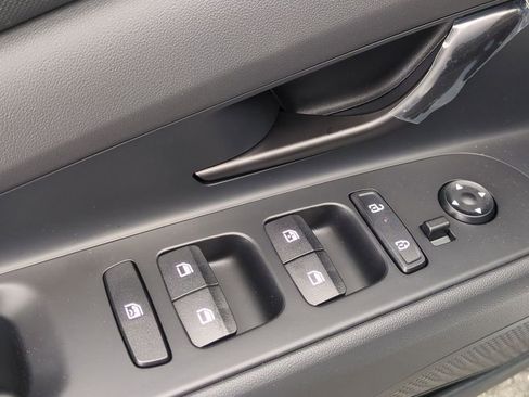 New 2026 Hyundai Elantra Sport FWD image 11