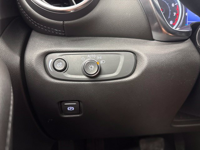 Used 2022 Chevrolet Blazer LT FWD image 21