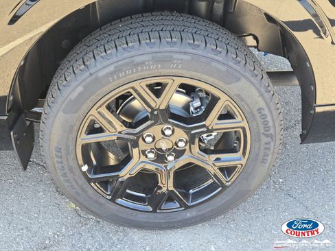 New 2026 Ford Maverick Lobo AWD/4WD image 5