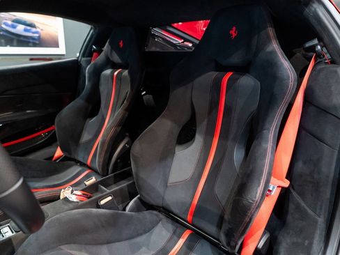 Certified 2019 Ferrari 488 Pista Coupe image 4