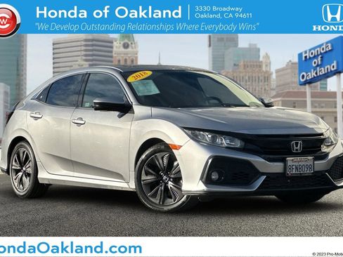 Used 2018 Honda Civic EX image 1