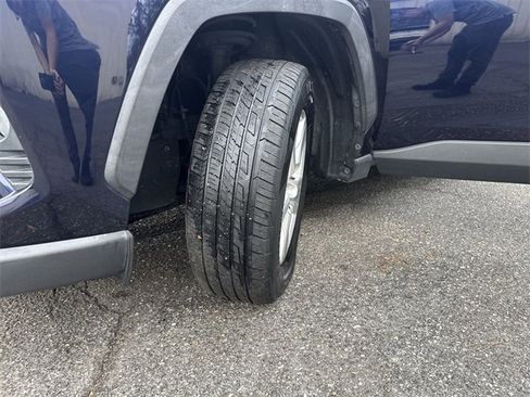 Used 2019 Toyota RAV4 XLE image 32