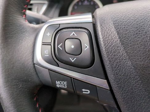 Used 2015 Toyota Camry SE FWD image 22