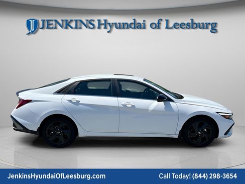 New 2026 Hyundai Elantra SEL Sport Premium FWD image 3