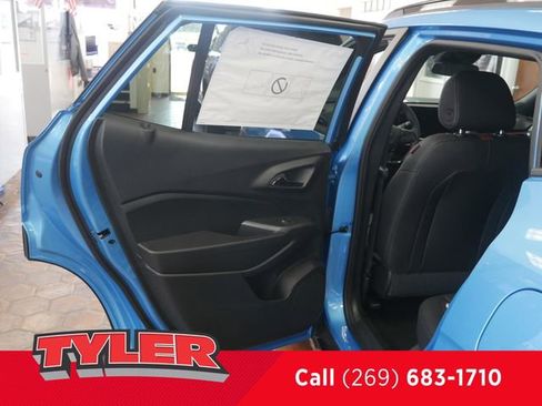 New 2026 Chevrolet Trax RS w/ Driver Confidence Package FWD image 17