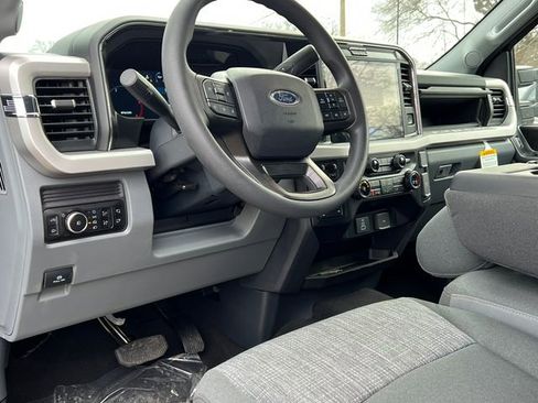 New 2026 Ford F250 XLT w/ XLT Premium Package image 25