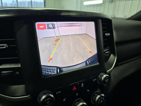 Used 2022 RAM 2500 Big Horn w/ Level 1 Equipment Group image 12