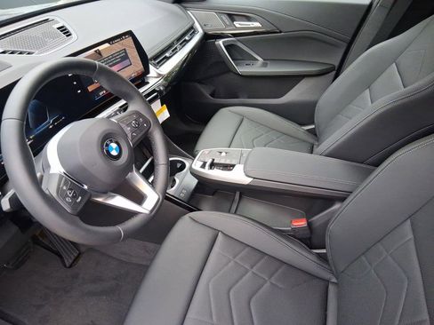 Used 2026 BMW X1 xDrive28i w/ Technology Package AWD/4WD image 4