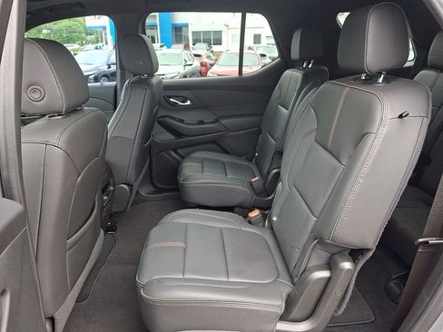 Certified 2023 Chevrolet Traverse RS w/ LPO, Floor Liner Package AWD/4WD image 12