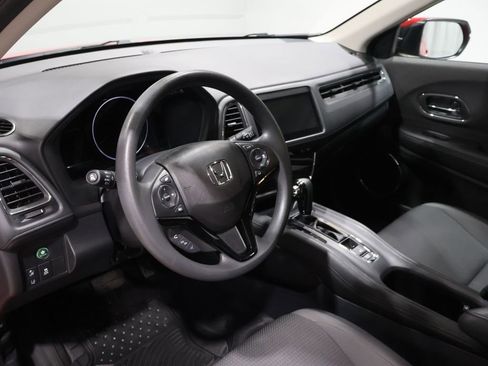 Used 2020 Honda HR-V EX image 17