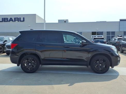 Used 2021 Honda Passport Sport image 4