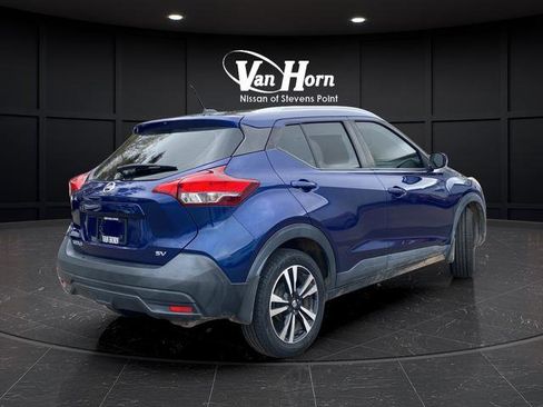 Used 2019 Nissan Kicks SV FWD image 7