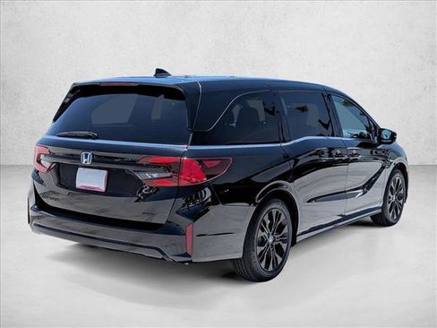 Used 2026 Honda Odyssey Sport-L image 5