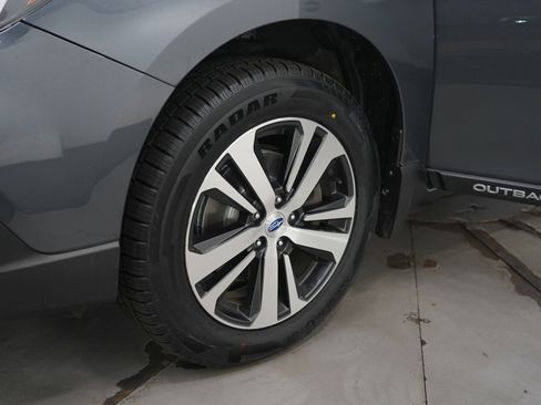 Used 2019 Subaru Outback 2.5i Limited w/ Popular Package #2 image 27