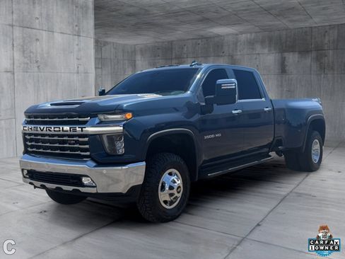 Used 2020 Chevrolet Silverado 3500 LTZ w/ Technology Package AWD/4WD image 2