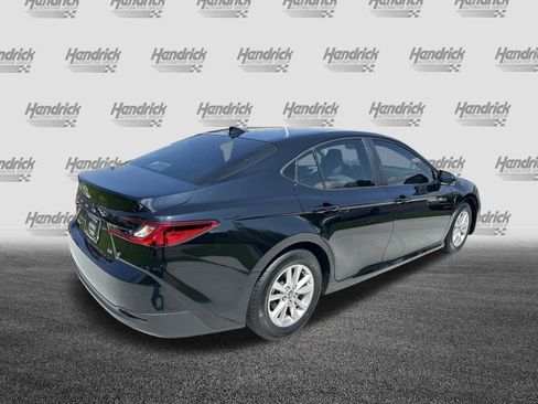 Used 2025 Toyota Camry LE w/ Convenience Package FWD image 10
