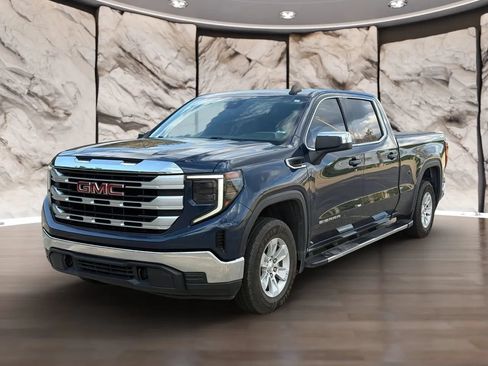 Used 2023 GMC Sierra 1500 SLE AWD/4WD image 2