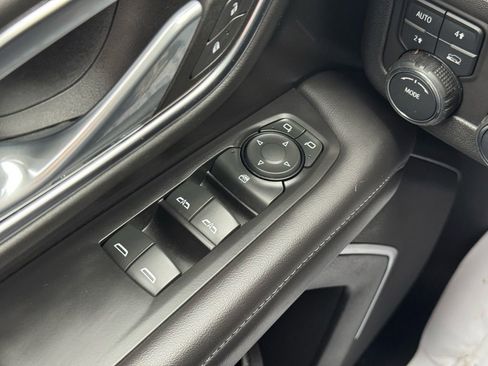 Used 2024 Chevrolet Tahoe LS image 32