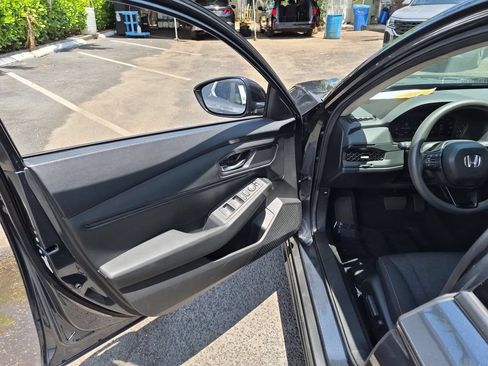 Used 2025 Honda Accord SE image 11