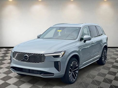 New 2026 Volvo XC90 T8 Plus w/ Protection Package Premier AWD/4WD image 7
