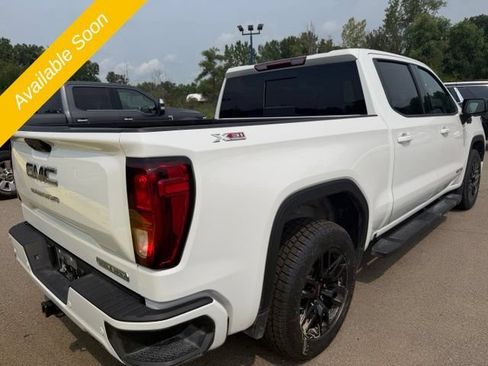 Used 2024 GMC Sierra 1500 Elevation w/ Elevation Premium Package AWD/4WD image 6