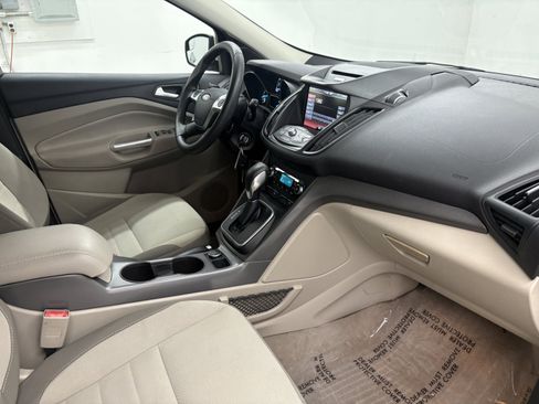 Used 2013 Ford Escape SE FWD image 19