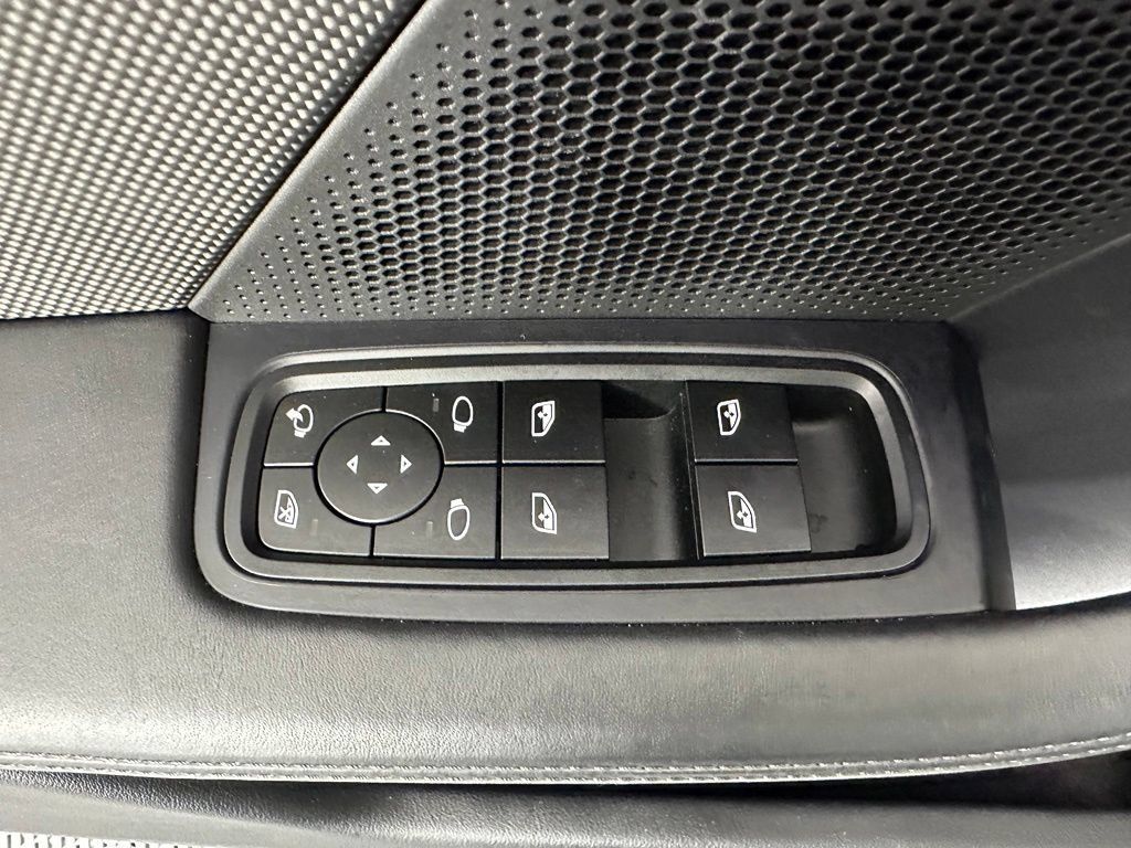 Certified 2024 Porsche Taycan Turbo S w/ Premium Package AWD/4WD image 19