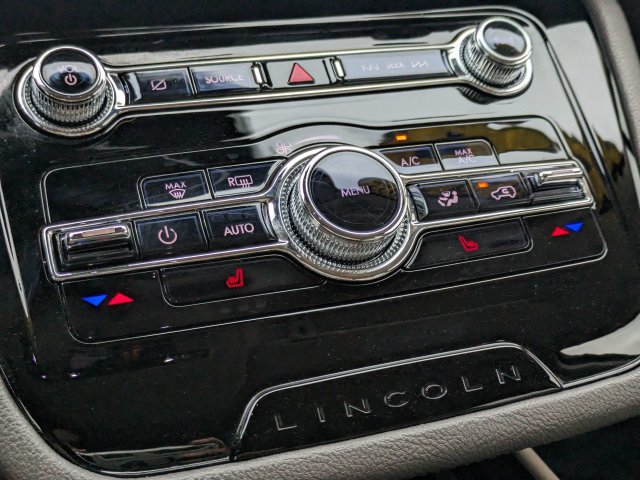Used 2022 Lincoln Corsair FWD image 29