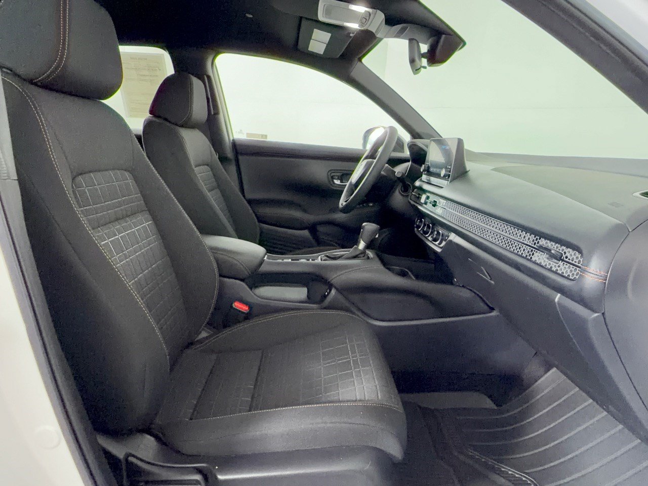 Certified 2024 Honda HR-V Sport image 30