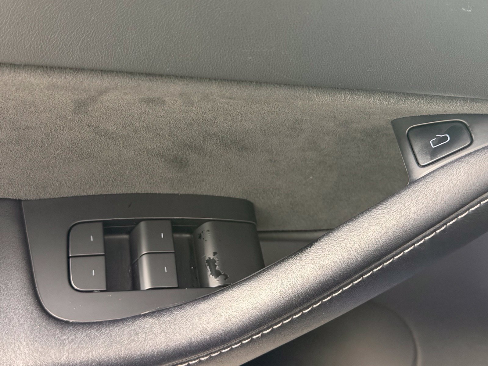 Used 2022 Tesla Model Y Performance AWD/4WD image 18