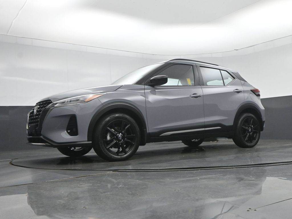 Used 2023 Nissan Kicks SR FWD image 51