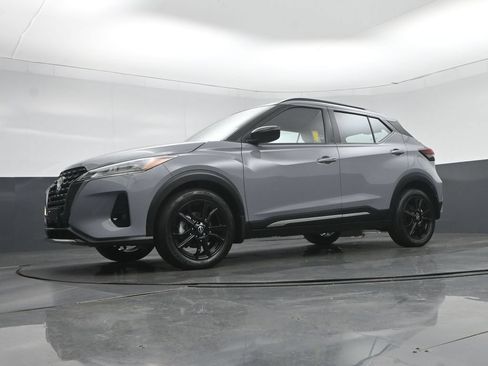 Used 2023 Nissan Kicks SR FWD image 51