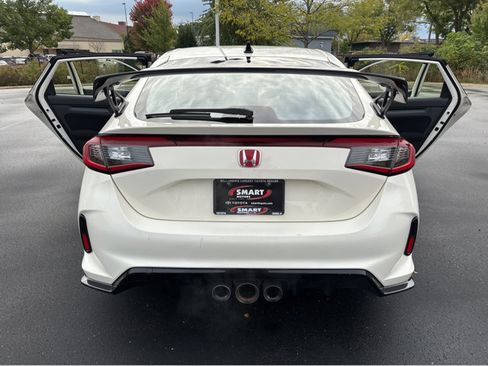 Used 2023 Honda Civic Type R image 18