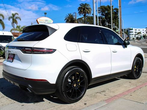 Used 2019 Porsche Cayenne image 6