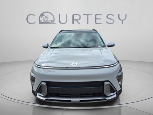 New 2026 Hyundai Kona Limited FWD image 8