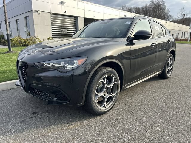 New 2026 Alfa Romeo Stelvio Sprint AWD/4WD image 4