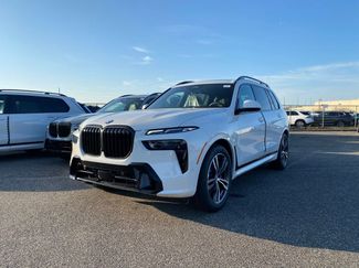New 2026 BMW X7 xDrive40i w/ M Sport Package video 1